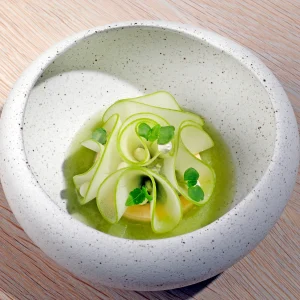 Maçã Verde com Chocolate Branco e Shiso - Restaurante Epur - Casa do Marquês